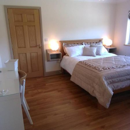 Burren Rock Farmhouse B&B Turlough  Екстер'єр фото