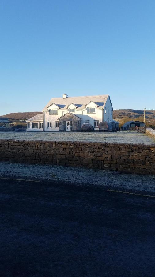 Burren Rock Farmhouse B&B Turlough  Екстер'єр фото
