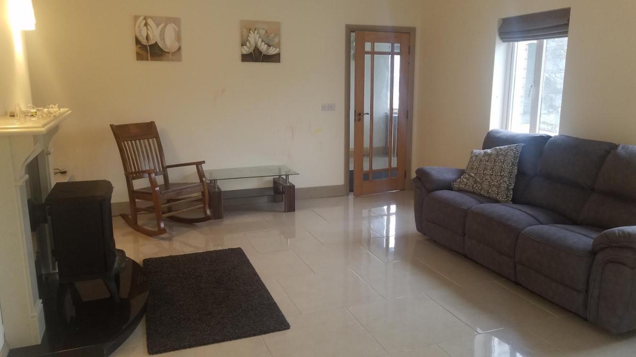 Burren Rock Farmhouse B&B Turlough  Екстер'єр фото